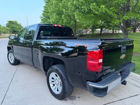 Used 2017 Chevrolet Silverado 1500 LT w/ All Star Edition AWD/4WD image 4