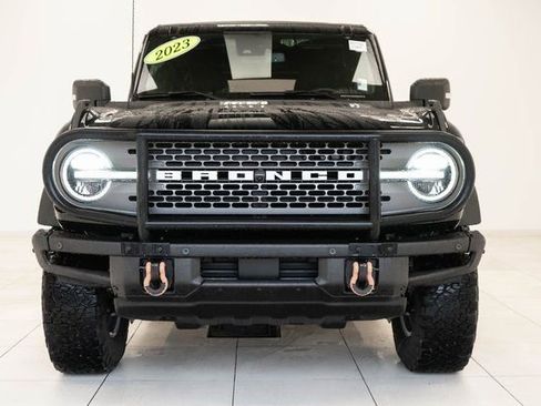 Used 2023 Ford Bronco Badlands image 7