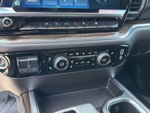Used 2025 Chevrolet Silverado 1500 RST w/ Convenience Package II AWD/4WD image 19