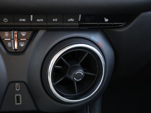 Used 2023 Chevrolet Blazer LT w/ Sound & Technology Package image 28