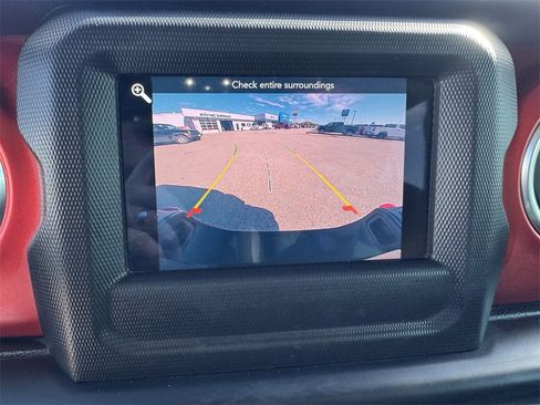 Used 2020 Jeep Gladiator Rubicon w/ Trailer Tow Package image 16