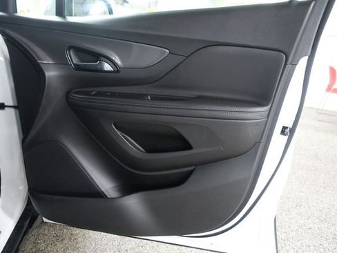 Used 2020 Buick Encore Preferred image 23