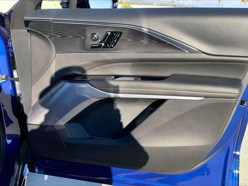 New 2026 Cadillac Lyriq V image 34