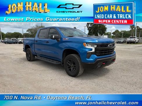 Used 2022 Chevrolet Silverado 1500 LT Trail Boss w/ LT Trail Boss Premium Package AWD/4WD image 1