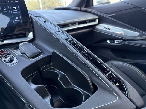 Used 2024 Chevrolet Corvette Stingray Convertible w/ Z51 Performance Package RWD image 20