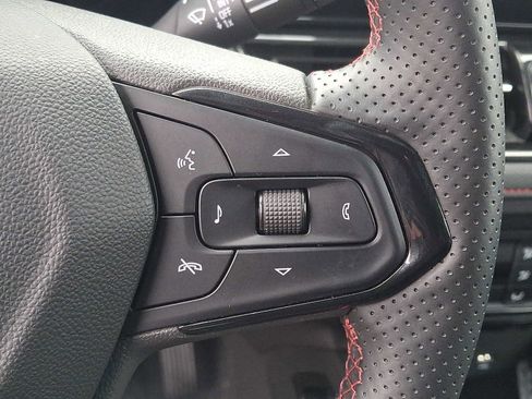 Used 2025 Chevrolet TrailBlazer RS w/ Convenience Package image 22