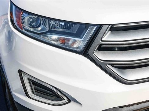 Used 2018 Ford Edge SEL w/ Equipment Group 201A image 10