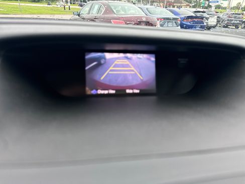 Used 2015 Honda CR-V LX image 16