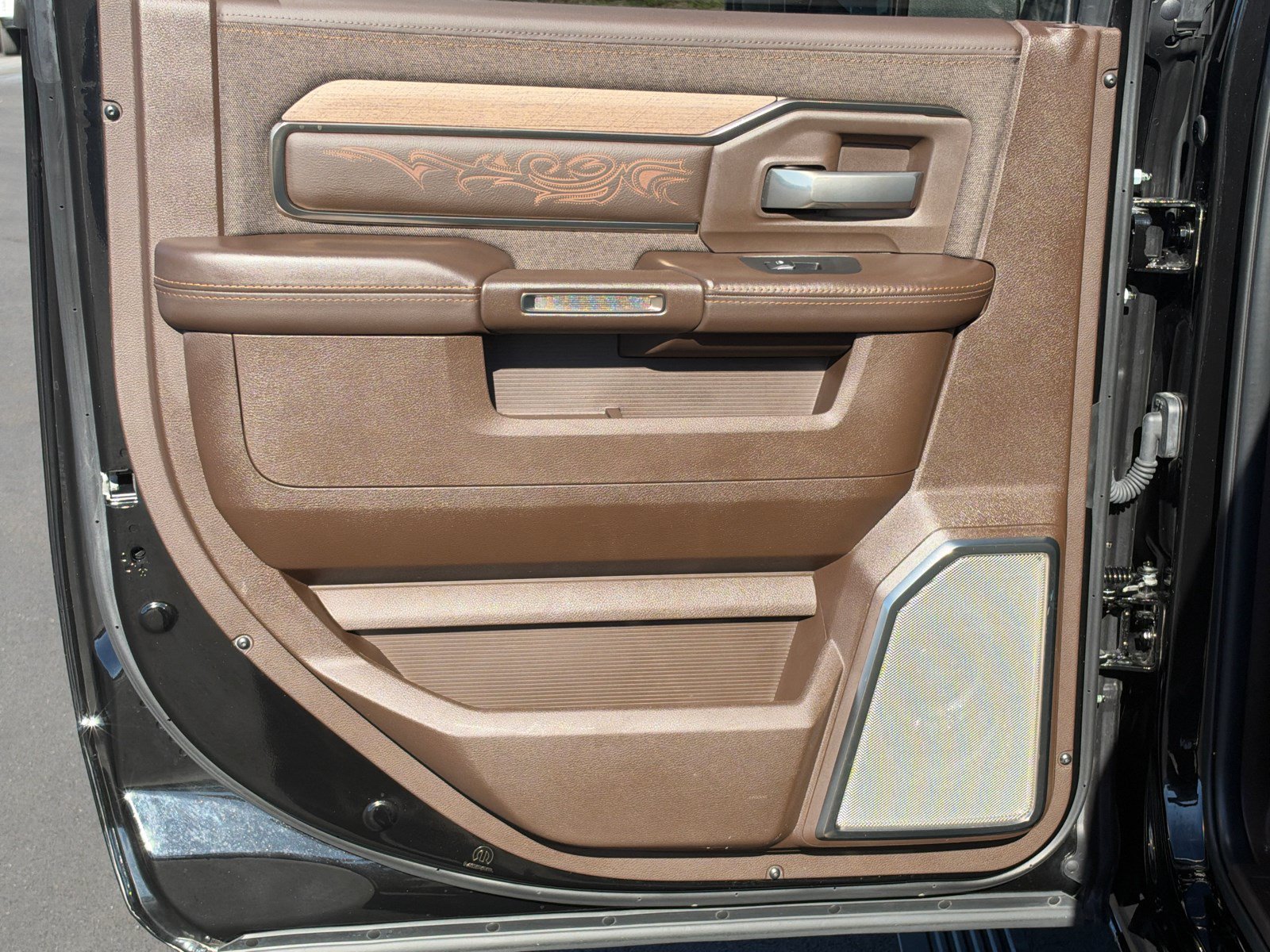 Used 2025 RAM 2500 Limited AWD/4WD image 20