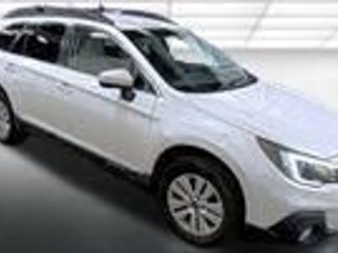 Used 2018 Subaru Outback 2.5i Premium image 6