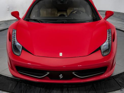 Used 2014 Ferrari 458 Italia Coupe RWD image 39