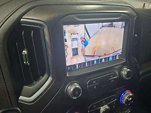 Used 2022 GMC Sierra 2500 AT4 w/ AT4 Preferred Package AWD/4WD image 34