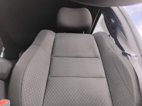 Used 2021 Jeep Grand Cherokee Laredo RWD image 43