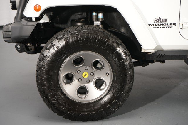 Used 2014 Jeep Wrangler Unlimited Rubicon w/ Connectivity Group AWD/4WD image 53