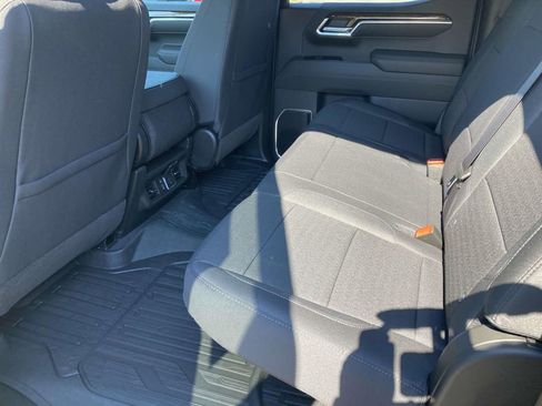 New 2026 GMC Sierra 1500 SLE w/ Preferred Package image 12