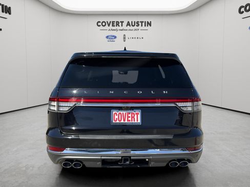 Used 2020 Lincoln Aviator Reserve w/ Equipment Group 202A image 4