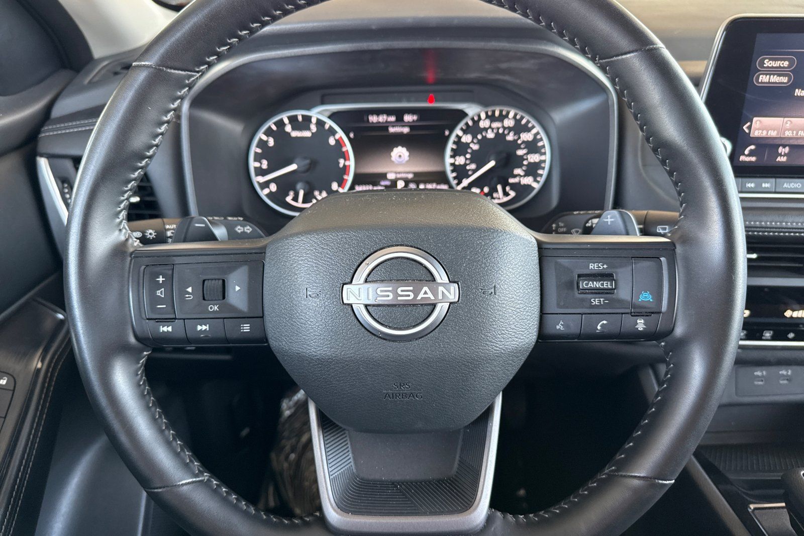 Certified 2025 Nissan Rogue SV AWD/4WD image 30