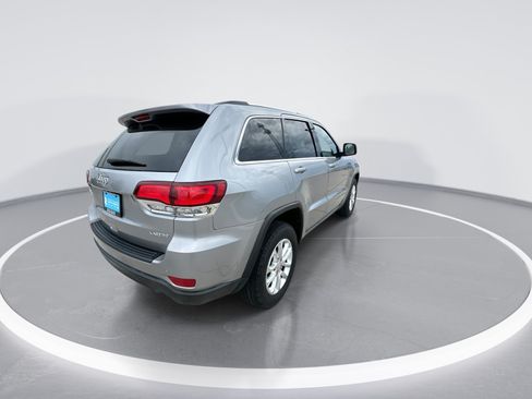 Used 2021 Jeep Grand Cherokee Laredo RWD image 8