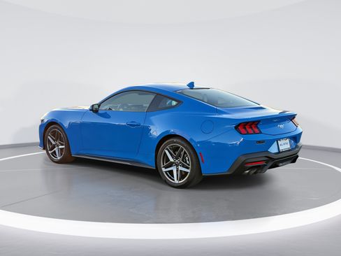 New 2026 Ford Mustang Coupe image 4
