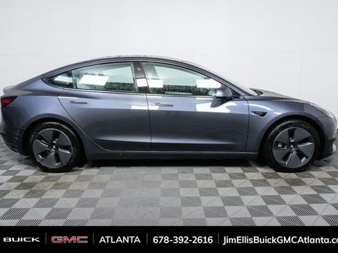Used 2021 Tesla Model 3 Standard Range Plus image 2