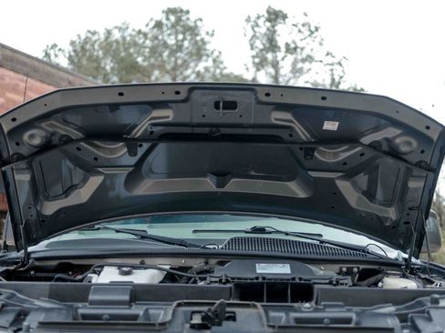 Used 2023 Chevrolet Express 2500 image 94