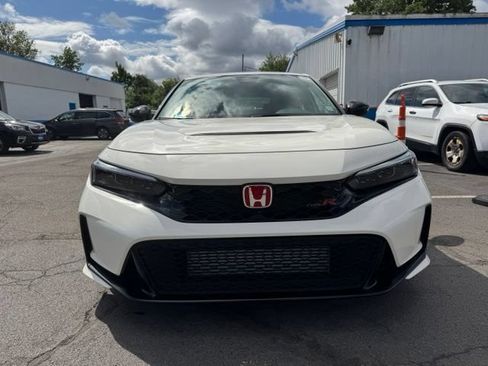 Used 2025 Honda Civic Type R image 7