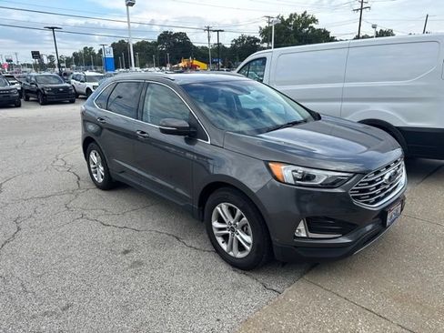 Used 2019 Ford Edge SEL w/ Equipment Group 201A AWD/4WD image 4