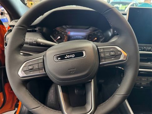 New 2026 Jeep Compass Limited image 19