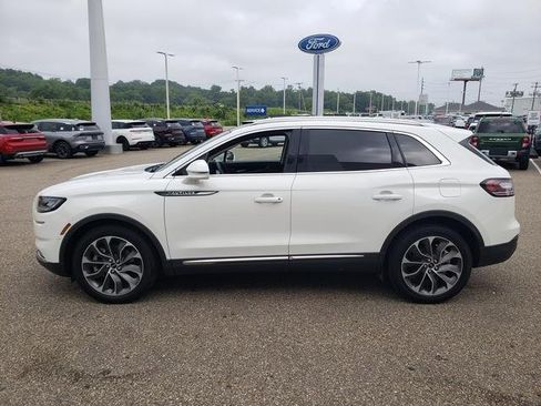 Used 2022 Lincoln Nautilus Reserve image 4