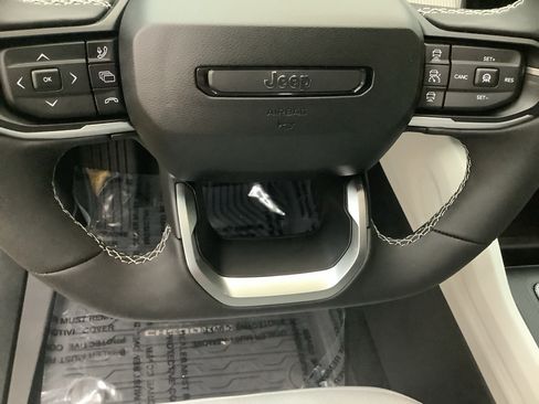 New 2026 Jeep Cherokee Laredo AWD/4WD image 14