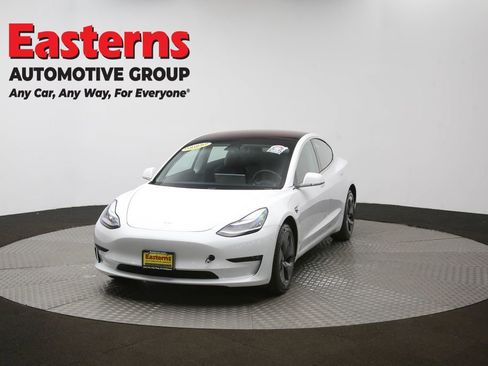 Used 2019 Tesla Model 3 Standard Range image 49