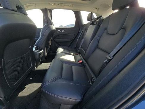 Used 2025 Volvo XC60 B5 Ultra w/ Climate Package image 12