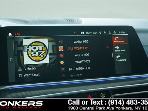 Used 2021 BMW X5 xDrive40i w/ M Sport Package image 28