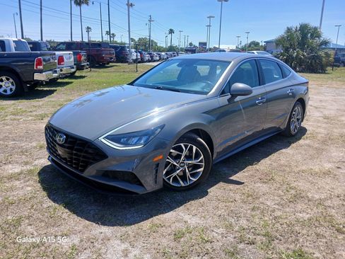 Used 2020 Hyundai Sonata SEL w/ Convenience Package FWD image 2