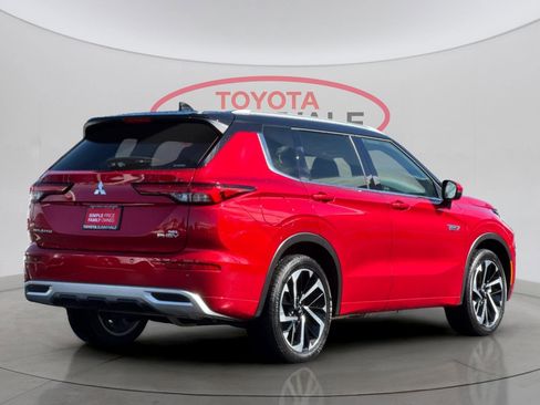 Used 2025 Mitsubishi Outlander SEL Black Edition image 3