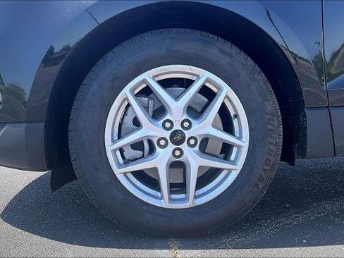 Certified 2024 Ford Edge SEL AWD/4WD image 9