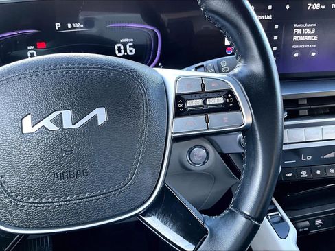 Certified 2025 Kia Telluride S FWD image 25