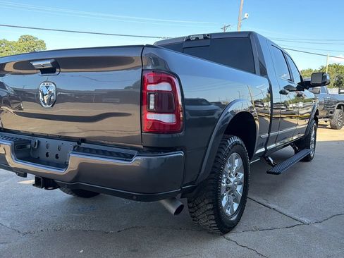 Used 2022 RAM 2500 Limited AWD/4WD image 3
