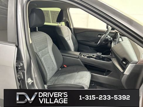 Used 2023 Nissan Rogue SV AWD/4WD image 22