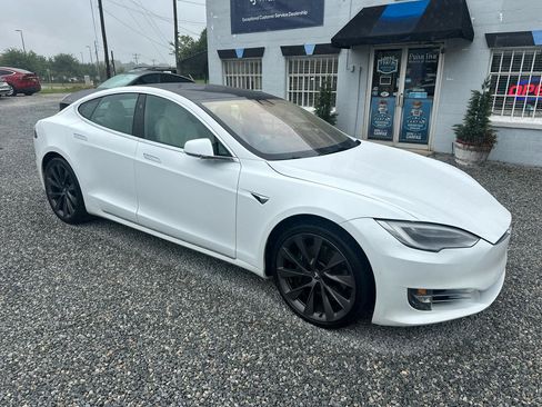 Used 2021 Tesla Model S Long Range Plus AWD/4WD image 7
