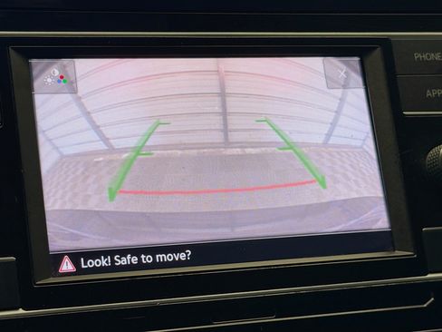 Used 2020 Volkswagen Tiguan S FWD image 16