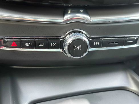 Used 2025 Volvo XC60 B5 Core w/ Climate Package image 29