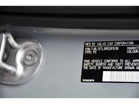 Used 2024 Volvo S60 B5 Plus AWD/4WD image 28