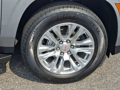 Certified 2025 GMC Yukon XL Denali AWD/4WD image 8