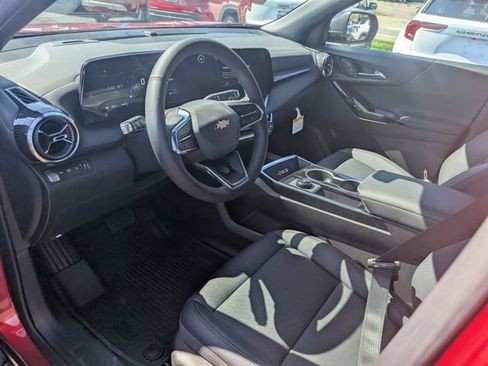 New 2026 Chevrolet Equinox LT w/ Convenience Package II image 13