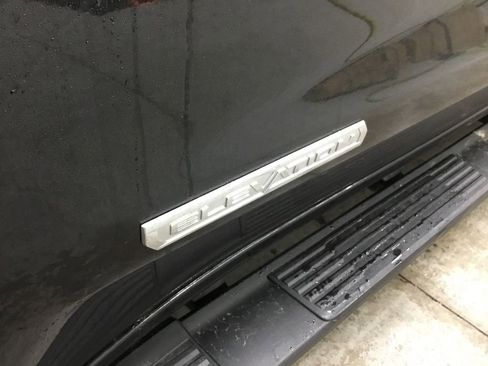 Used 2022 GMC Sierra 1500 Elevation image 7