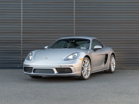 Certified 2018 Porsche 718 Cayman image 1