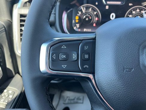 New 2026 RAM 2500 Laramie AWD/4WD image 17