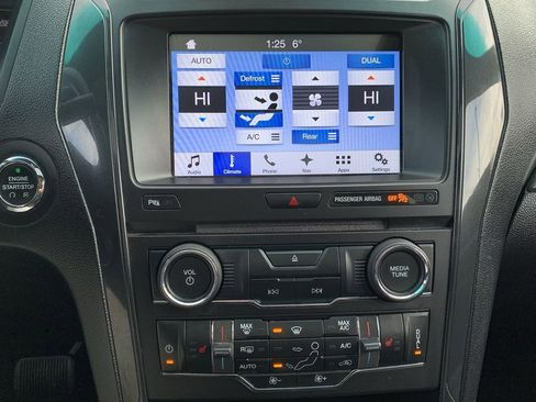 Used 2017 Ford Explorer XLT w/ Equipment Group 202A image 26