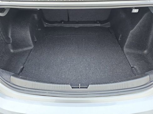 Certified 2024 Chevrolet Malibu LT image 12